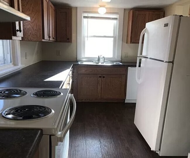 Foto del edificio - 312 N Trapp Ave