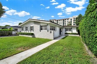 Building Photo - 331 Santander Ave
