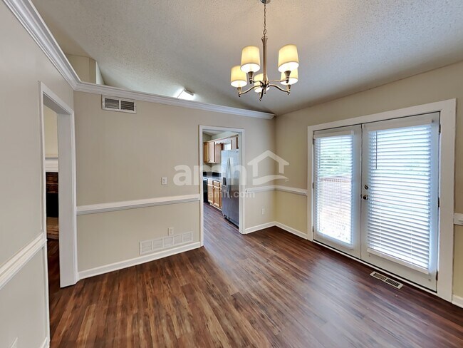Foto del edificio - 172 Barrington Ln