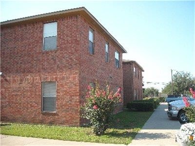 Building Photo - 1400 E King David Dr