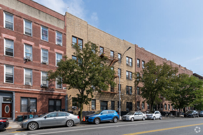 Building Photo - The Greenpoint House