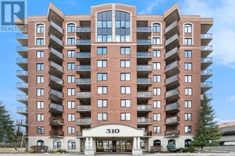 Building Photo - 310 Central Park Dr