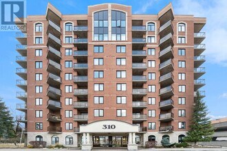 Building Photo - 310 Central Park Dr