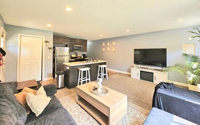 Building Photo - 3402 Max Paulsen Dr