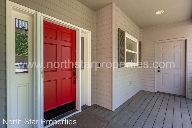 Building Photo - 4 br, 3 bath House - 2726 NW Cannon Way