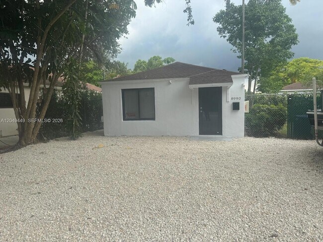 Foto del edificio - 8990 NW 5th Ave