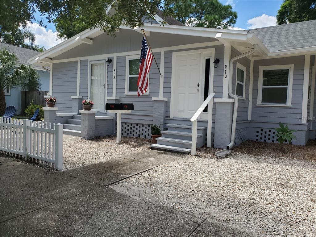Foto principal - 810 Grove St N