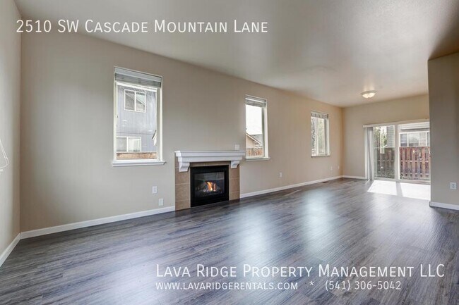 Building Photo - 2510 SW Cascade Mountain Ln