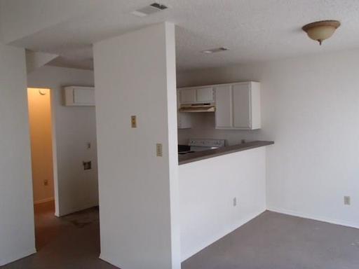 Foto del edificio - 2205 Katy Ln