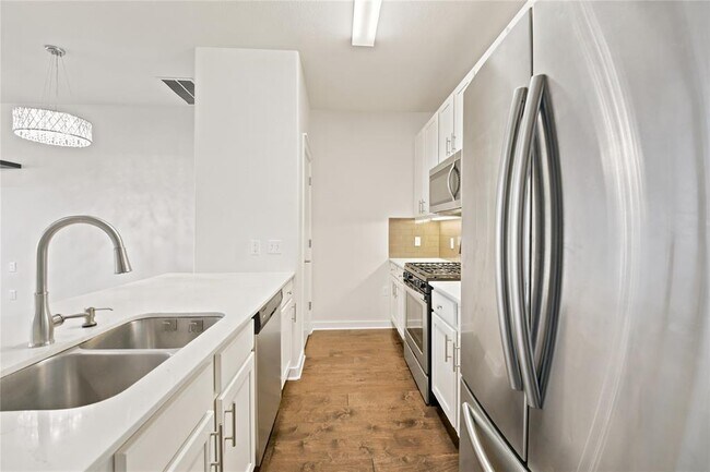 Building Photo - 8921 Parker Ranch Cir