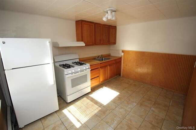 Foto del edificio - 4 School House Ln