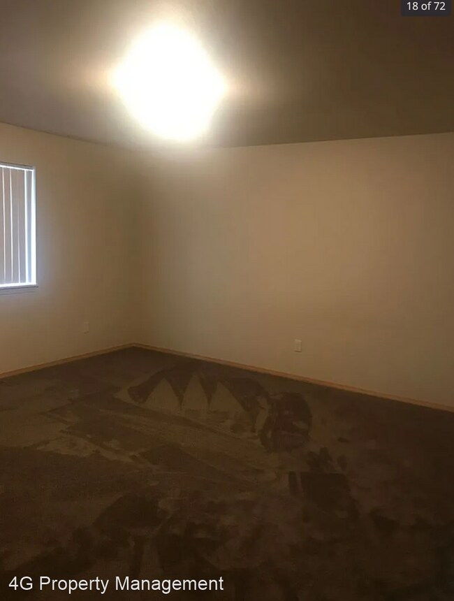 Building Photo - 3 br, 2 bath House - 521 Green Tree