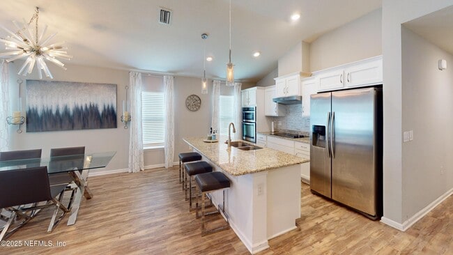 Building Photo - 350 Hepburn Rd