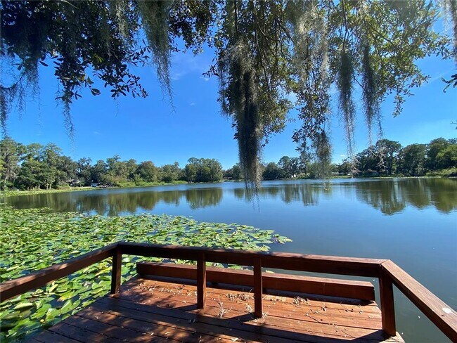 Foto del edificio - 5465 Lake Tyner Dr