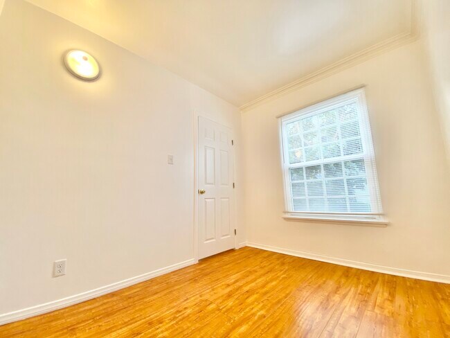 Foto del edificio - 6755 Yucca St