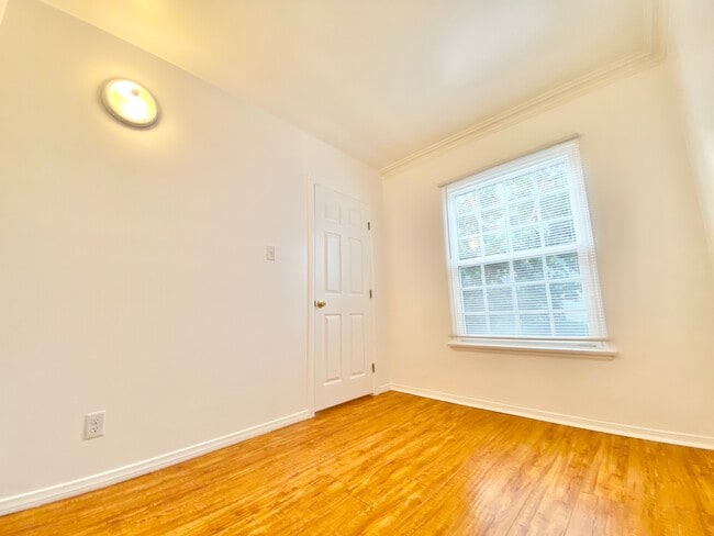 Building Photo - 6755 Yucca St