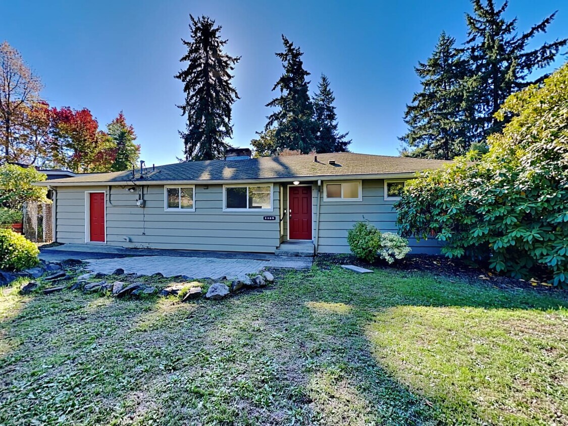 1105 SW 166th St House Rental in Burien, WA