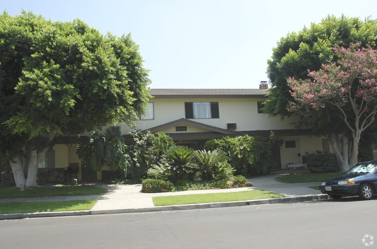Building Photo - 112 N 5th St