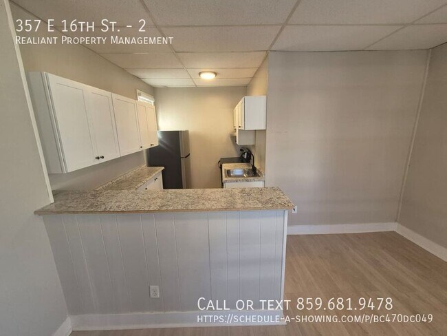 Foto del edificio - 357 E 16th St