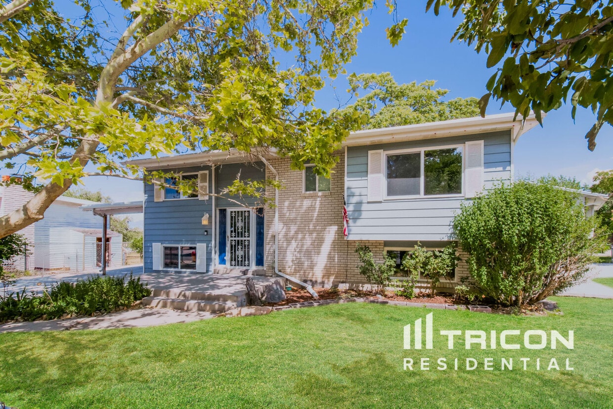 Foto principal - 4269 S Bluejay St