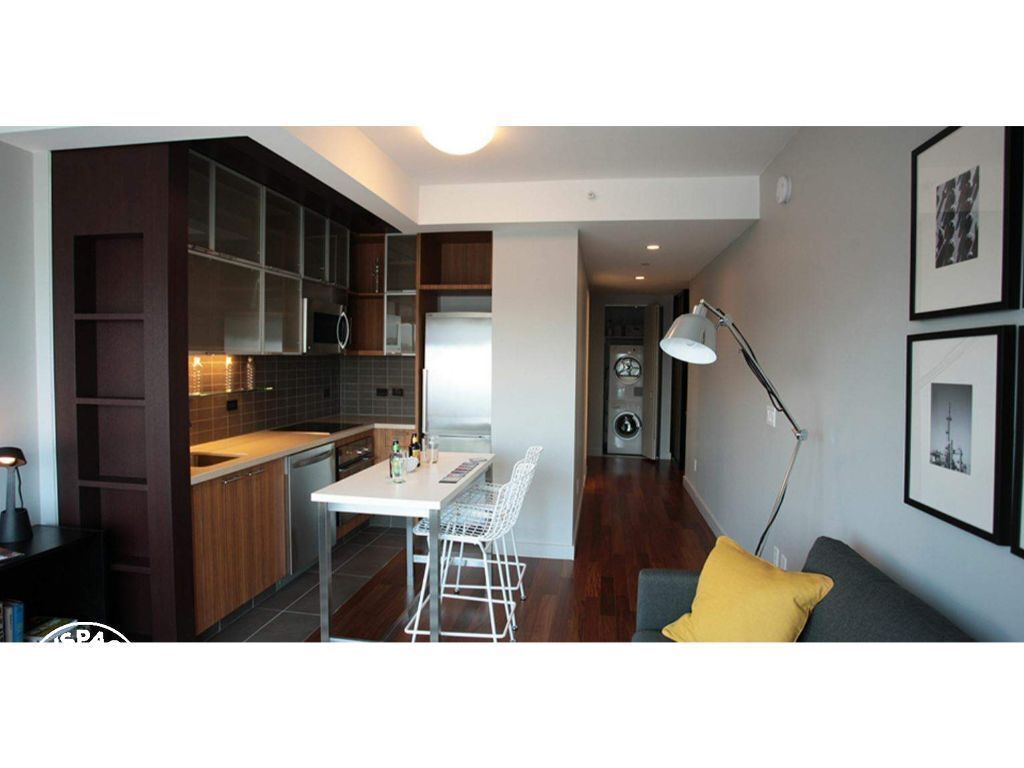 Primary Photo - 620 W 42nd St