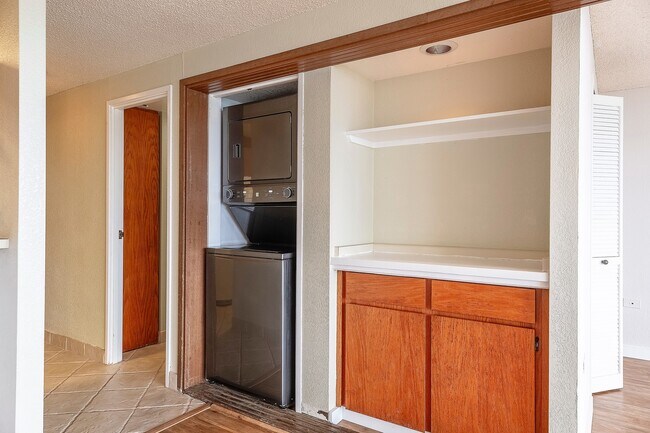 Building Photo - BEACH FRONT Partly Furnished 2/2/1 cov pkg...