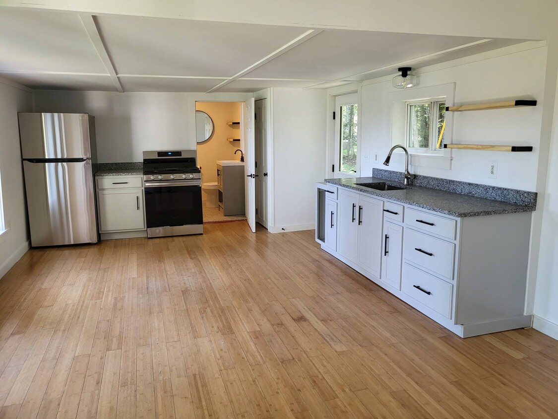 Primary Photo - 134 Browns Rd