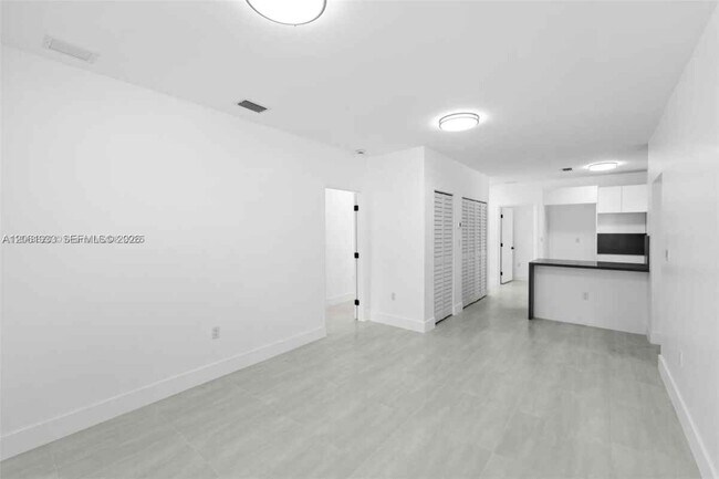 Foto del edificio - 3710 NW 13th Pl