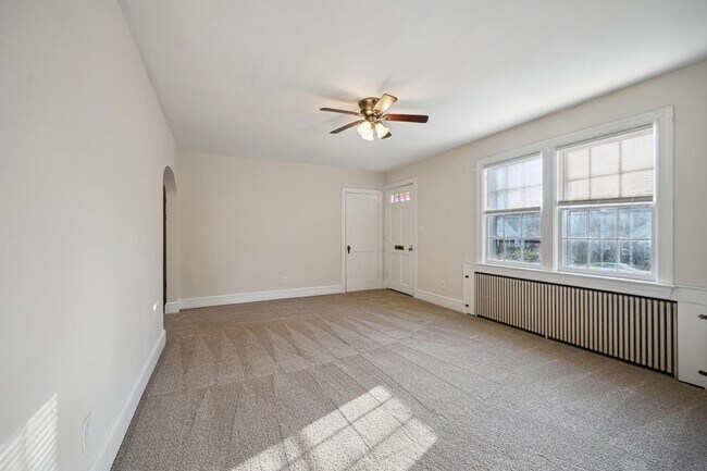 Foto del edificio - Cute Cape Cod One Mile to Ballston Quarter...