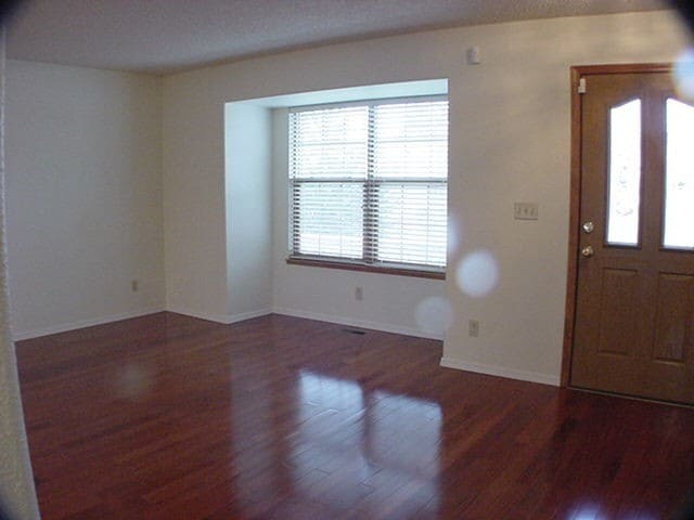 Building Photo - 7935 Manston Dr