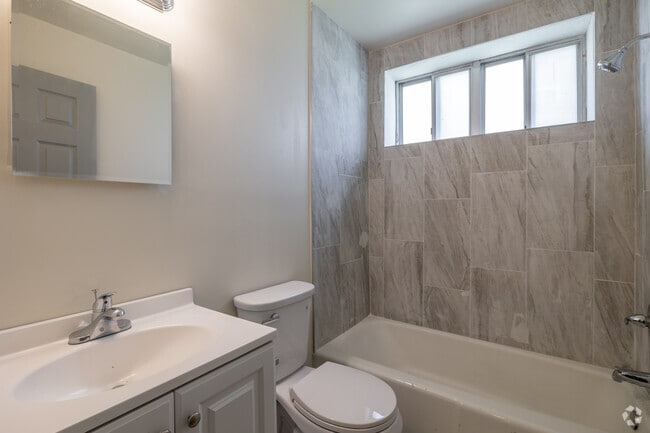 2BR, 1BA - 765SF - Bathroom - Savory Village Apartments