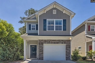 Building Photo - 705 Center St Building Photo - 705 Center St