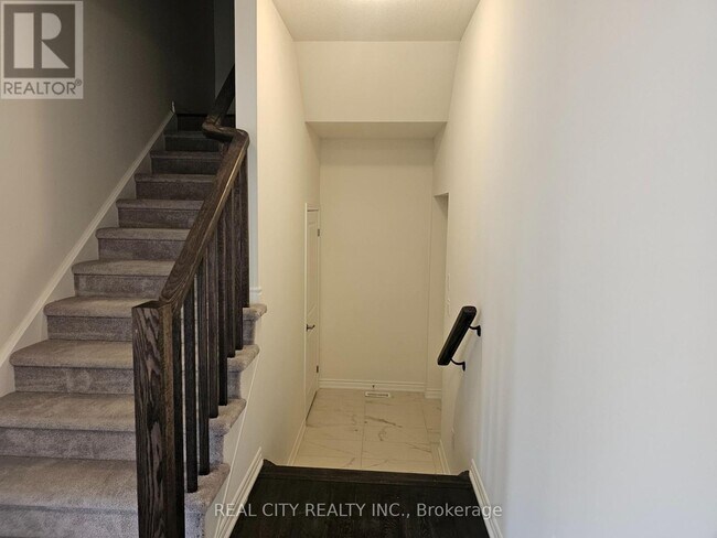 Building Photo - 288 Pottruff Rd