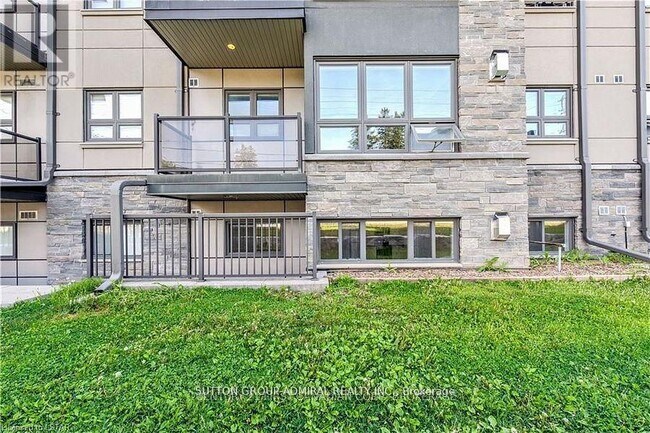 Photo du bâtiment - 5 Jacksway Crescent