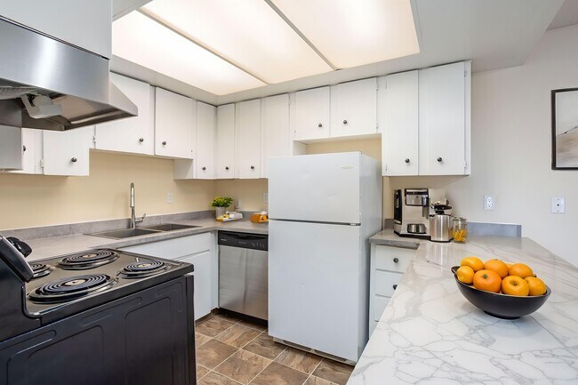 Photo du bâtiment - Westborough Court