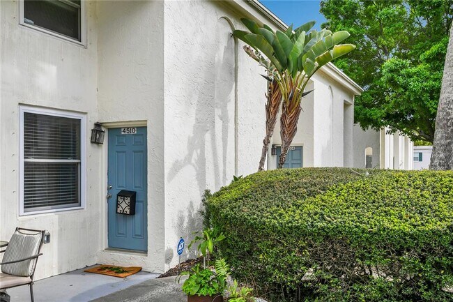 Building Photo - 4510 La Capri Ct