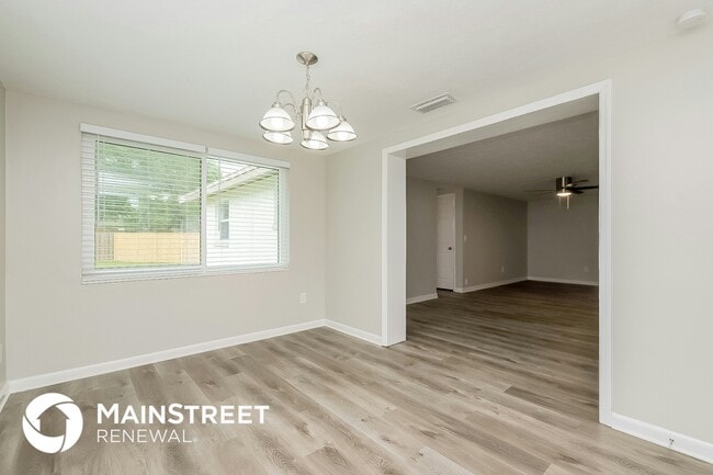 Foto del edificio - 2717 Gardner Pl