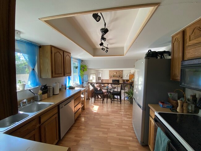 Building Photo - 6791 Xenon Dr