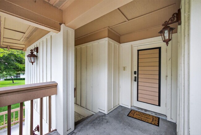 Foto del edificio - 134 Brackenwood Rd