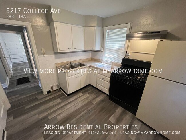 Building Photo - Renovated Two Bedroom Coming Available Soon!