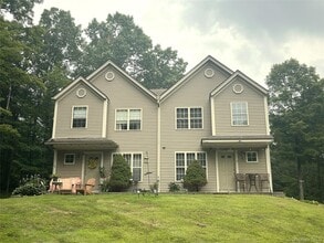 Building Photo - 215 Rabbit Run Rd