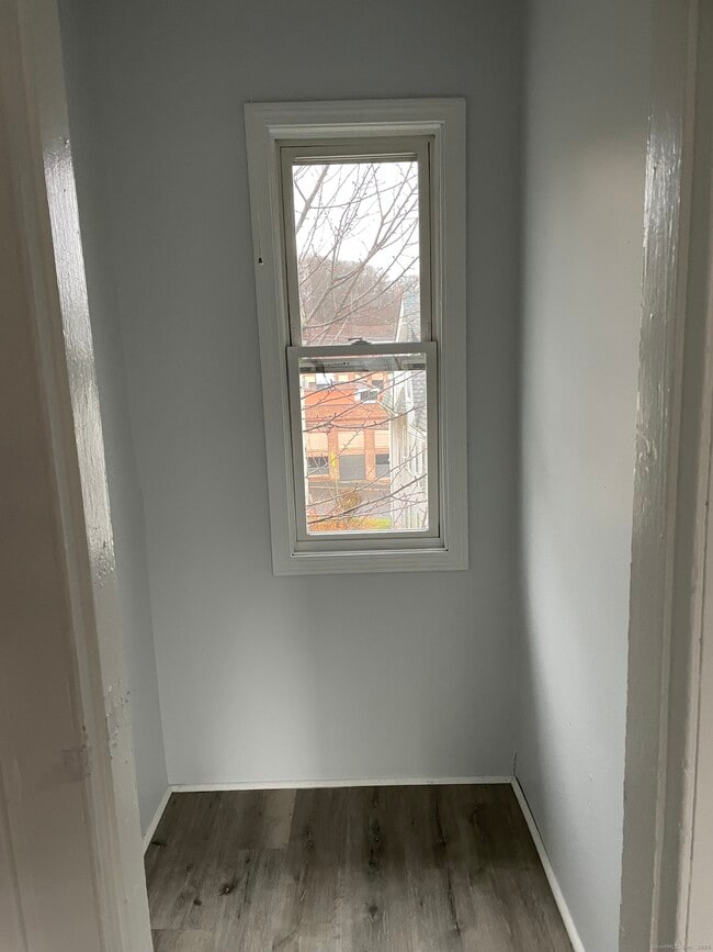 Building Photo - 38 Myrtle Ave