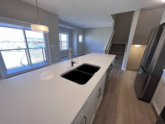 Photo du bâtiment - Gorgeous 2 bedroom, 2 bathroom brand new build in Fireside. (IP081)