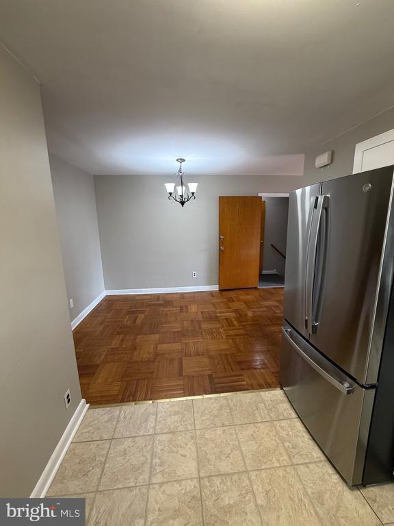 Foto del edificio - 8523 Mansfield Ave