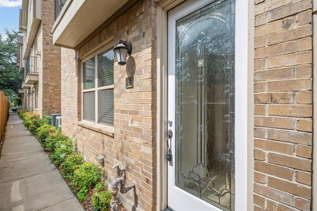 Building Photo - 4144 Grassmere Ln