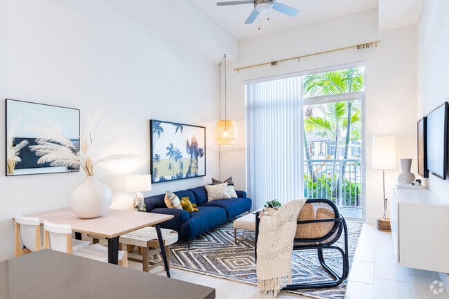 1BR, 1BA - 744 SF - Vesada