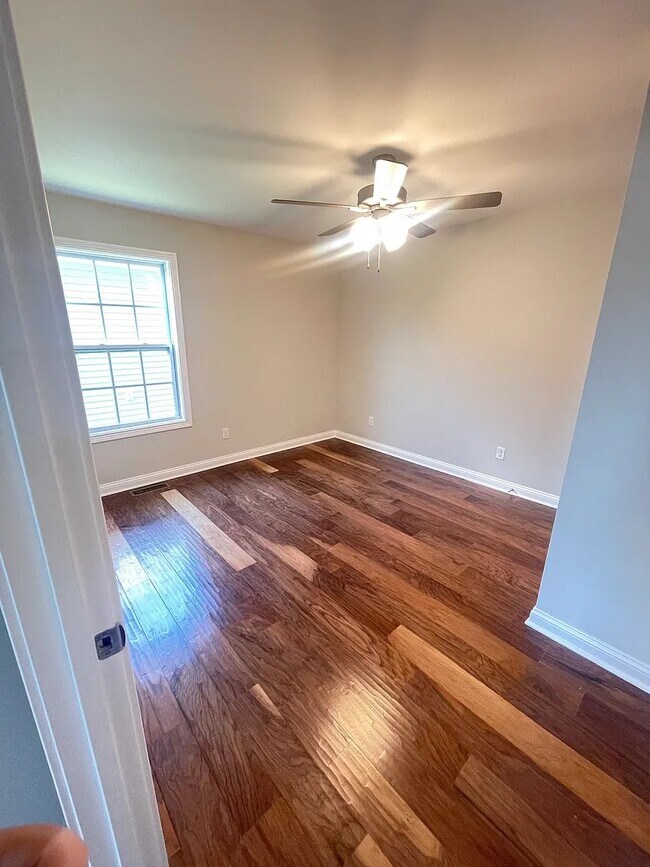 Foto del edificio - 2027 Spring Lakes Cir