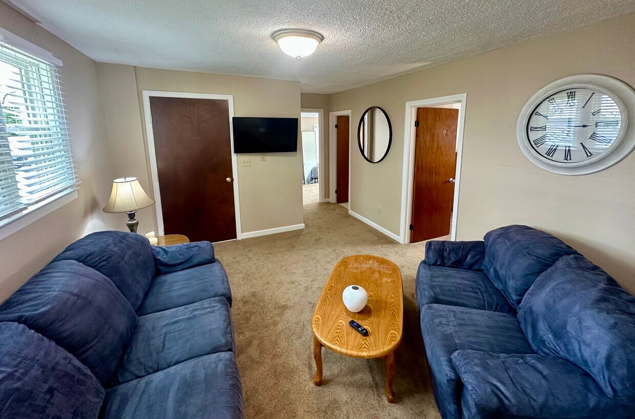 Sala de estar - 275 Tompkins St