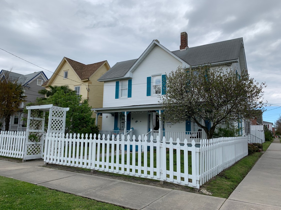 425 Randolph Ave, Cape Charles, VA 23310 House Rental in Cape Charles
