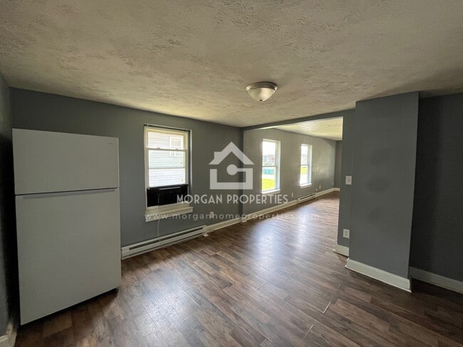 Building Photo - 910 S 21st St